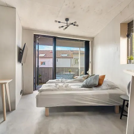 Architectural I Private Balcony I New 2021
